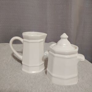 Pfaltzgraff Heritage White Pattern Ironstone Creamer/Pitcher & Sugar Bowl w/Lid